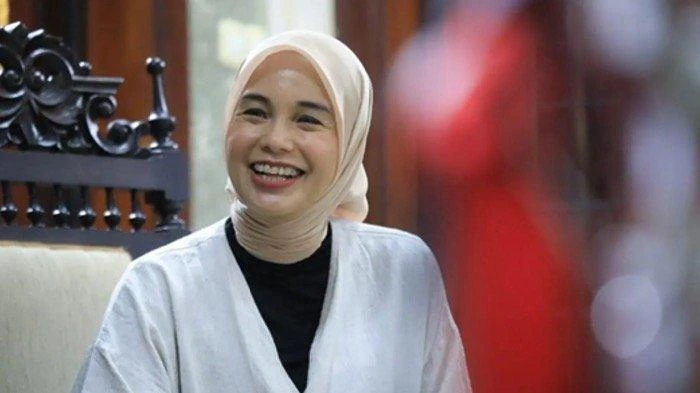 Biografi Siti Atikoh Supriyanti: Profil, Karir, dan Keluarga 1 biografi siti atikoh supriyanti profil karir dan keluarga