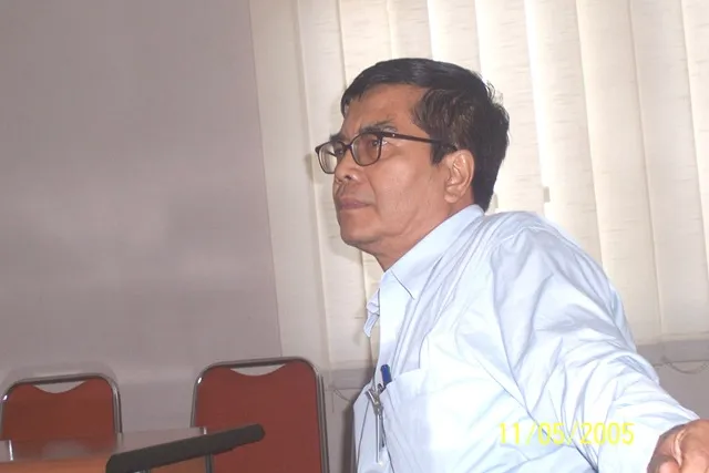 Biografi Pamusuk Eneste: Tokoh Inspiratif di Balik Pembelajaran Sastra Indonesia 1 Pamusuk Eneste