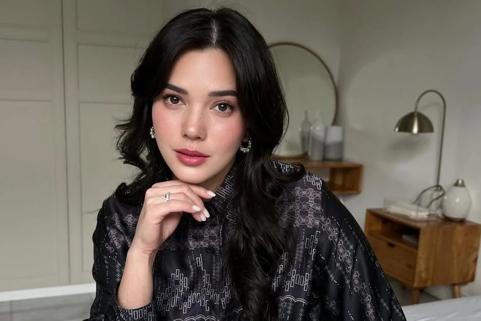 faq - Biografi Alice Norin: Profil Lengkap, Karir, dan Bisnis 2025