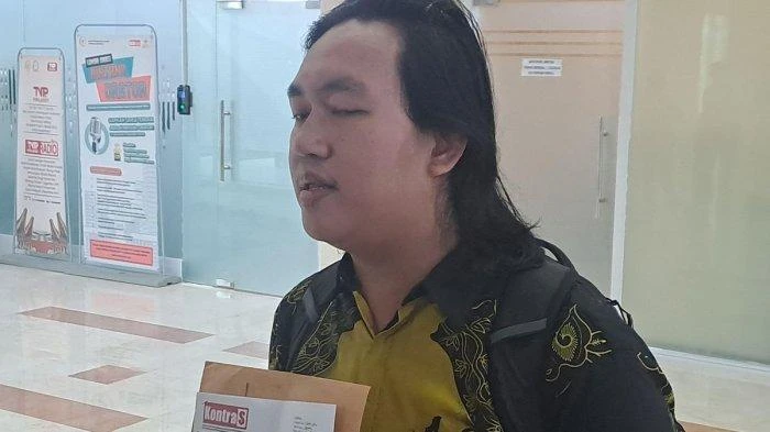 mengapa-andrie-yunus-memilih-jalur-advokasi-konsti - Biografi Andrie Yunus: Aktivis HAM, Pengacara & Tesis KUPN