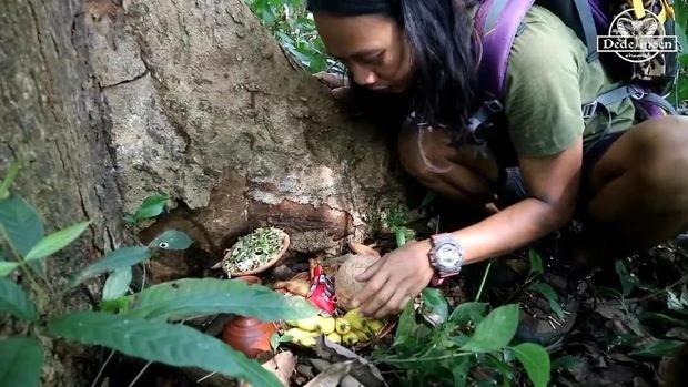 faq - Biografi Dede Inoen: Sosok di Balik Persona Raja Jin