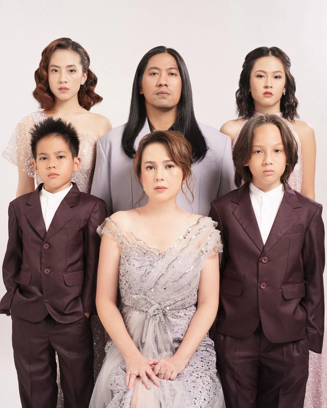 faq - Biografi Zara Adhisty: Perjalanan Karier & Transformasi Aktris